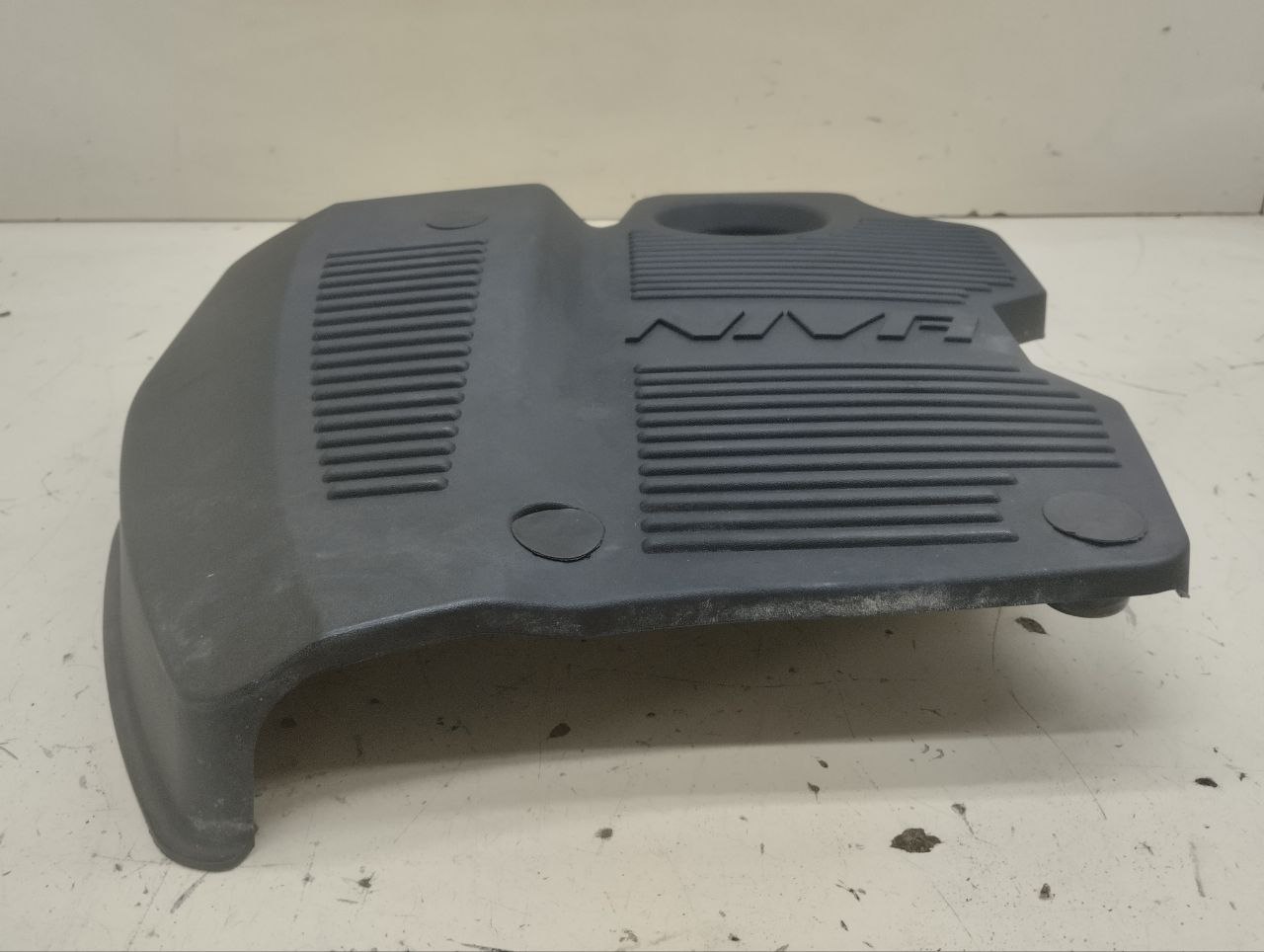 Крышка двигателя декоративная Chevrolet Niva 2009-2020 Крышка двигателя декоративная Chevrolet Niva 2009-2020