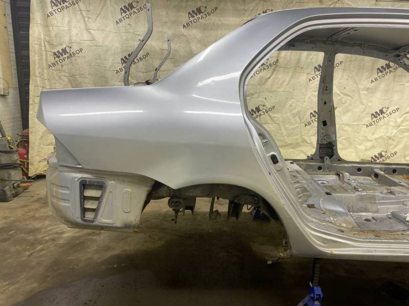 Крыло заднее правое Mitsubishi Lancer 9 (CS/Classic) 2000-2011 Крыло заднее правое Mitsubishi Lancer 9 (CS/Classic) 2000-2011