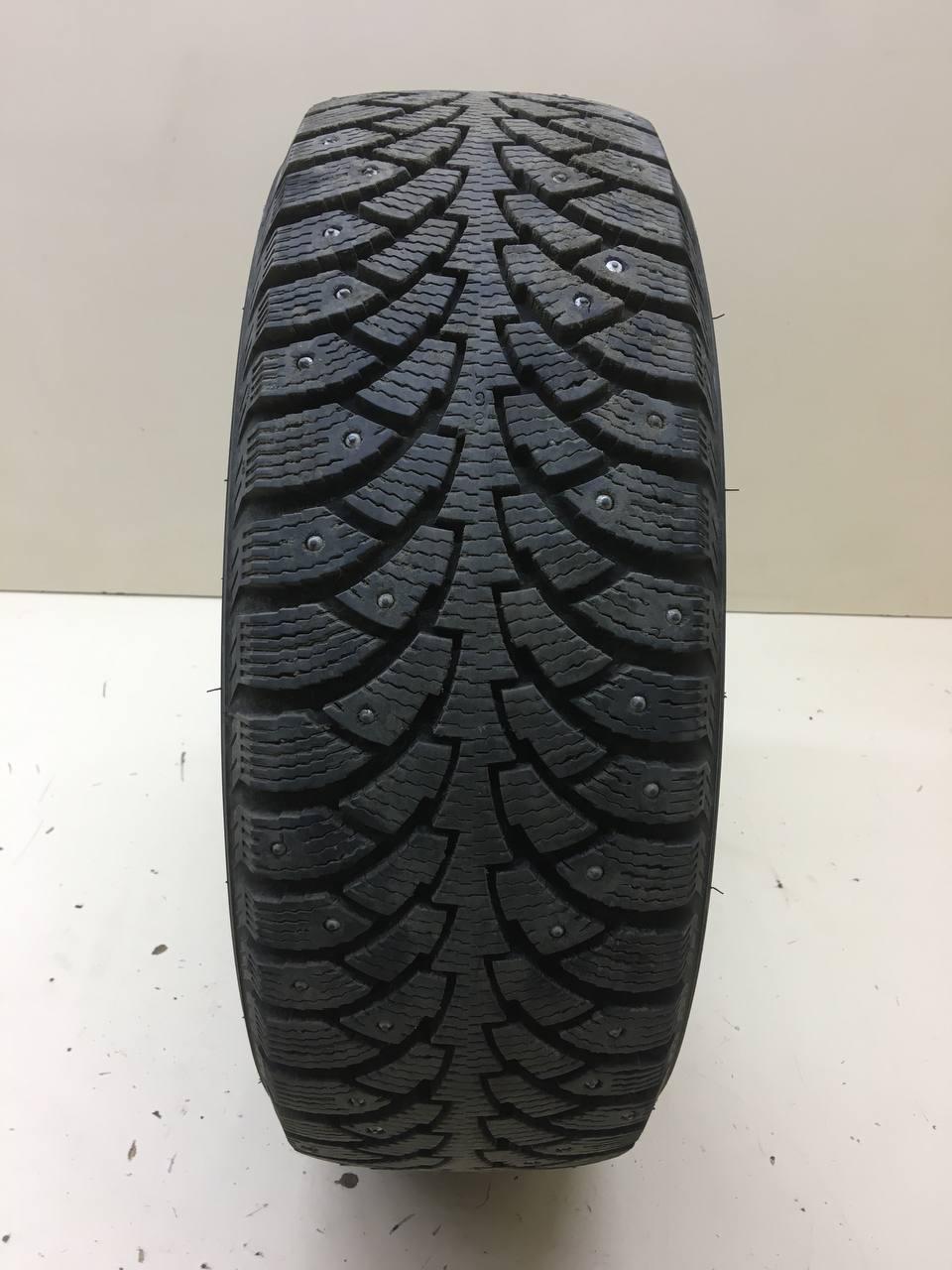 Шины R15 Зимние шипованные Nordman 4