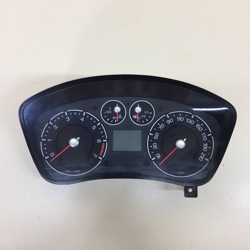 Панель приборов Ford Fiesta (MK5) 2002-2008 Панель приборов Ford Fiesta (MK5) 2002-2008