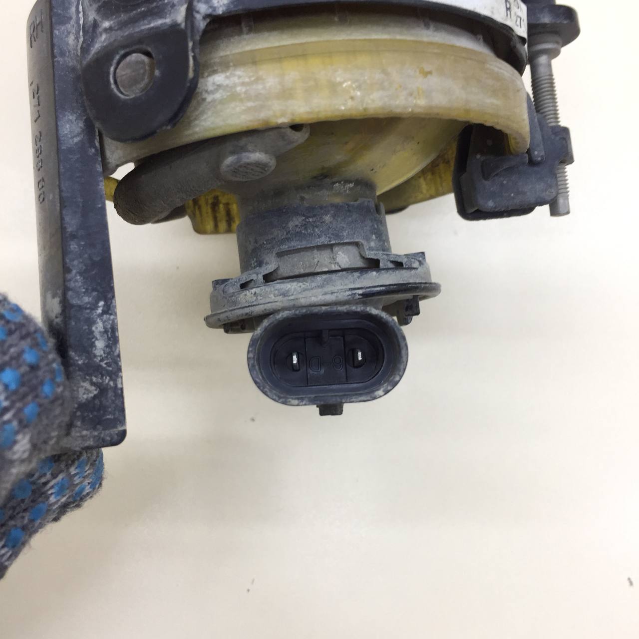 Фара противотуманная правая Volkswagen Tiguan (5N1) 2007-2011 Фара противотуманная правая Volkswagen Tiguan (5N1) 2007-2011