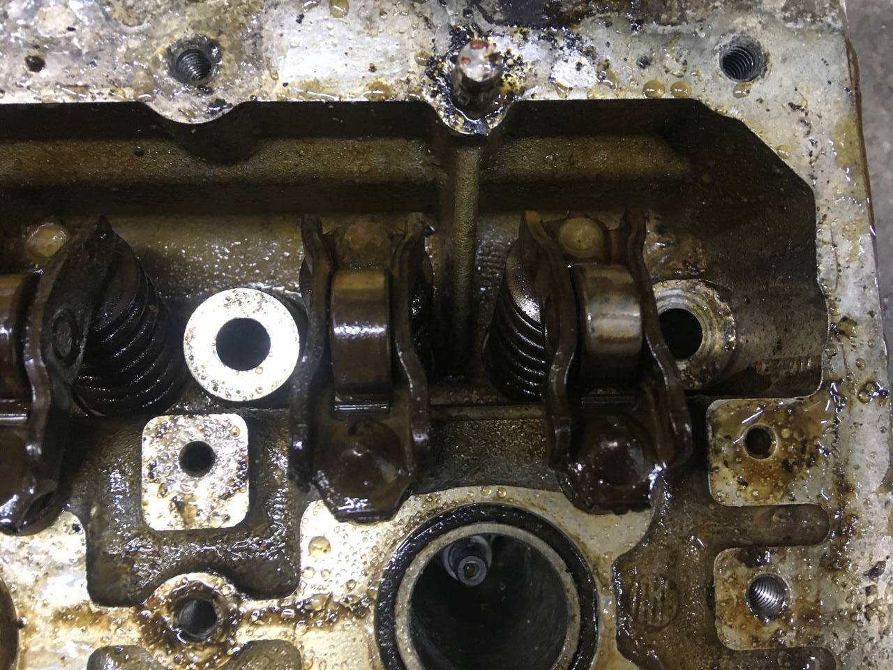 Головка блока цилиндров Skoda Rapid 2012-2020