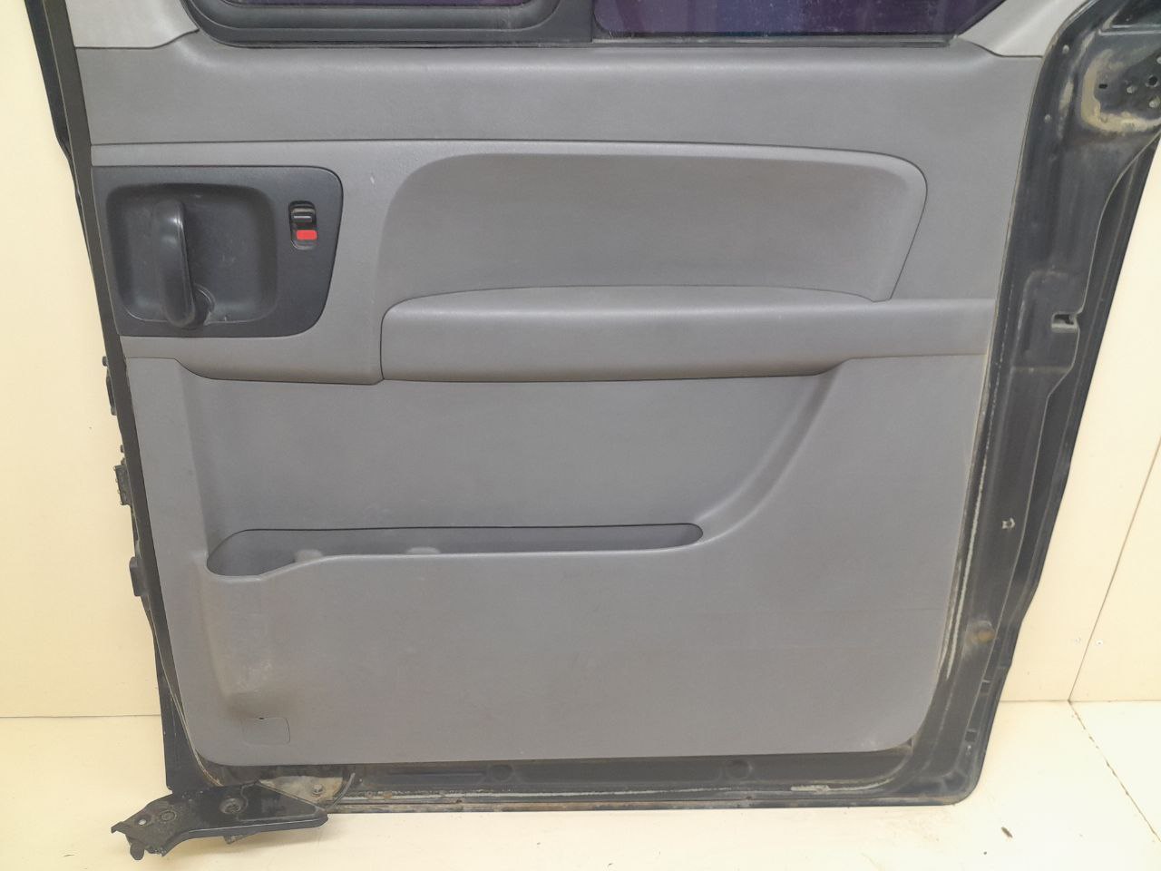Дверь сдвижная Hyundai Starex H1/Grand Starex 2007> Дверь сдвижная Hyundai Starex H1/Grand Starex 2007>