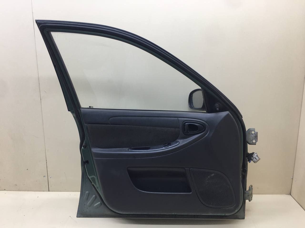 Дверь передняя левая Chevrolet Lanos (T100) 2004-2010 Дверь передняя левая Chevrolet Lanos (T100) 2004-2010