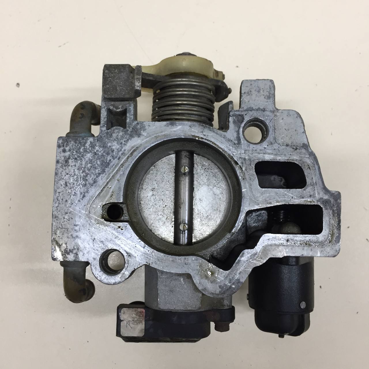 Заслонка дроссельная механическая Lada Priora 2007-2018