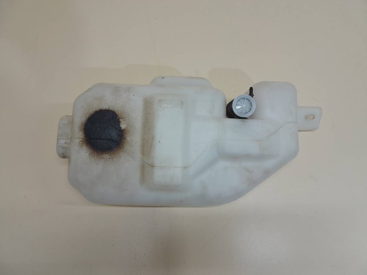 Бачок омывателя Lada Vesta 2015>