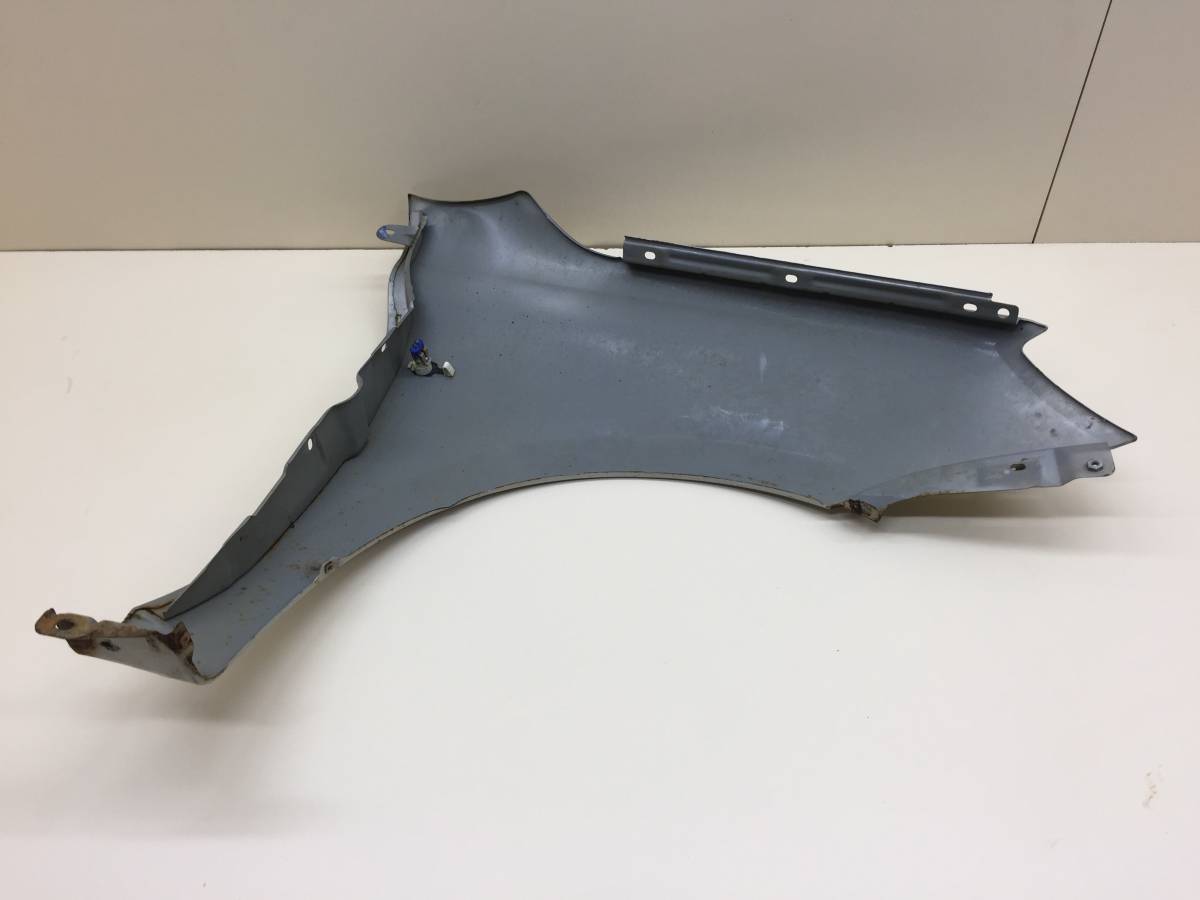 Крыло переднее левое Lada Granta 2011>