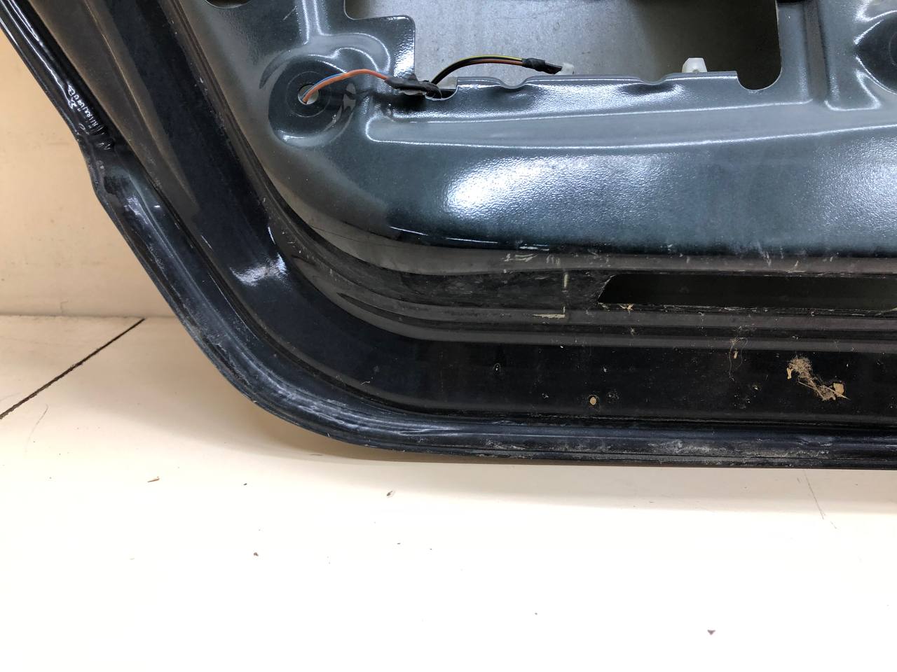 Дверь багажника Opel Astra J 2010-2017