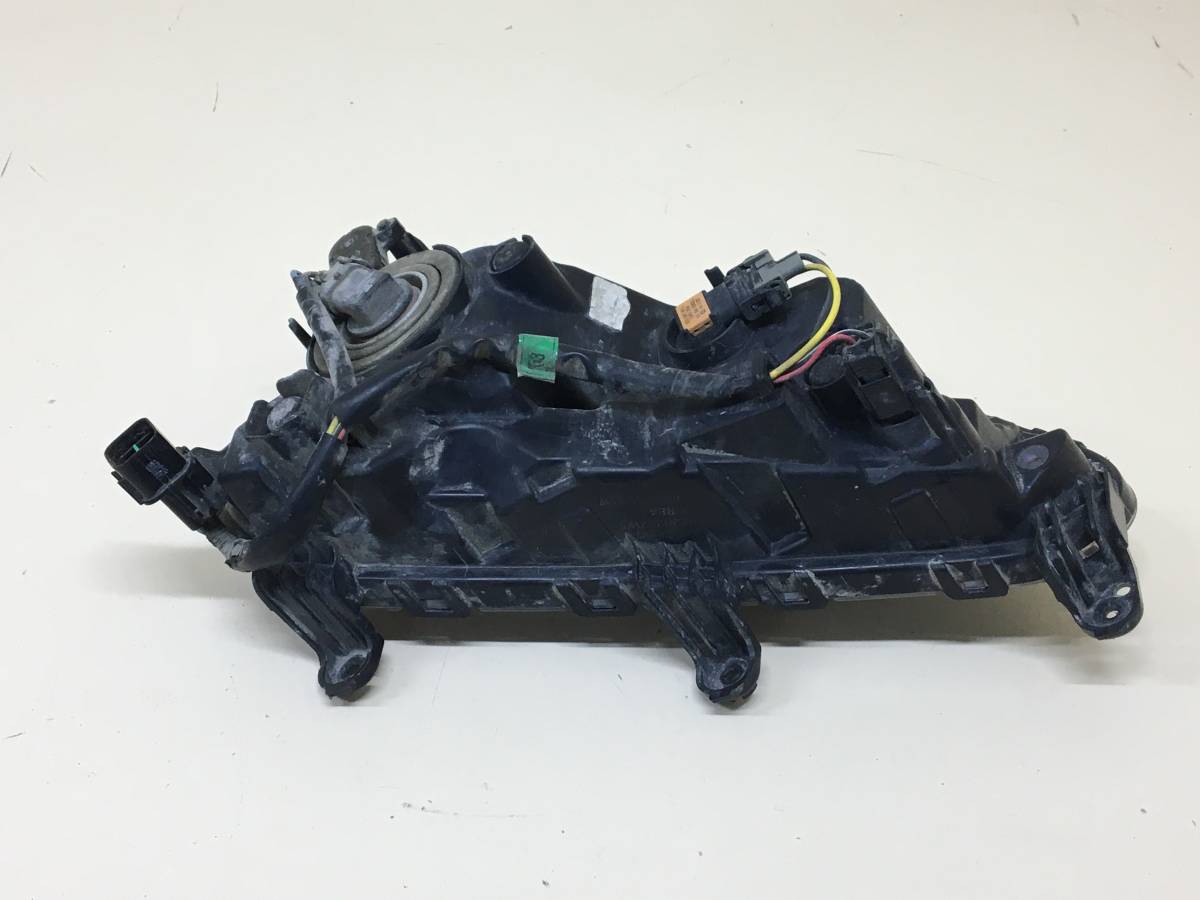 Фара противотуманная правая Hyundai Santa Fe 3 (DM) 2012-2019