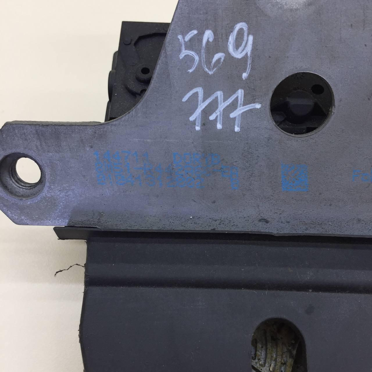 Замок багажника Ford Focus 3 2011>