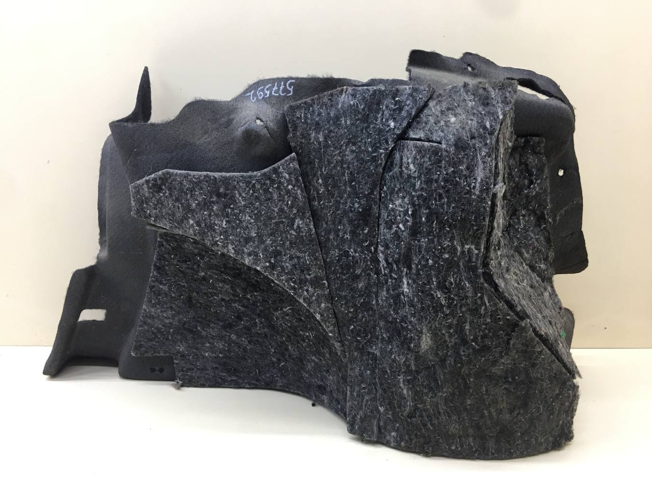 Обшивка багажника Lada Vesta 2015>