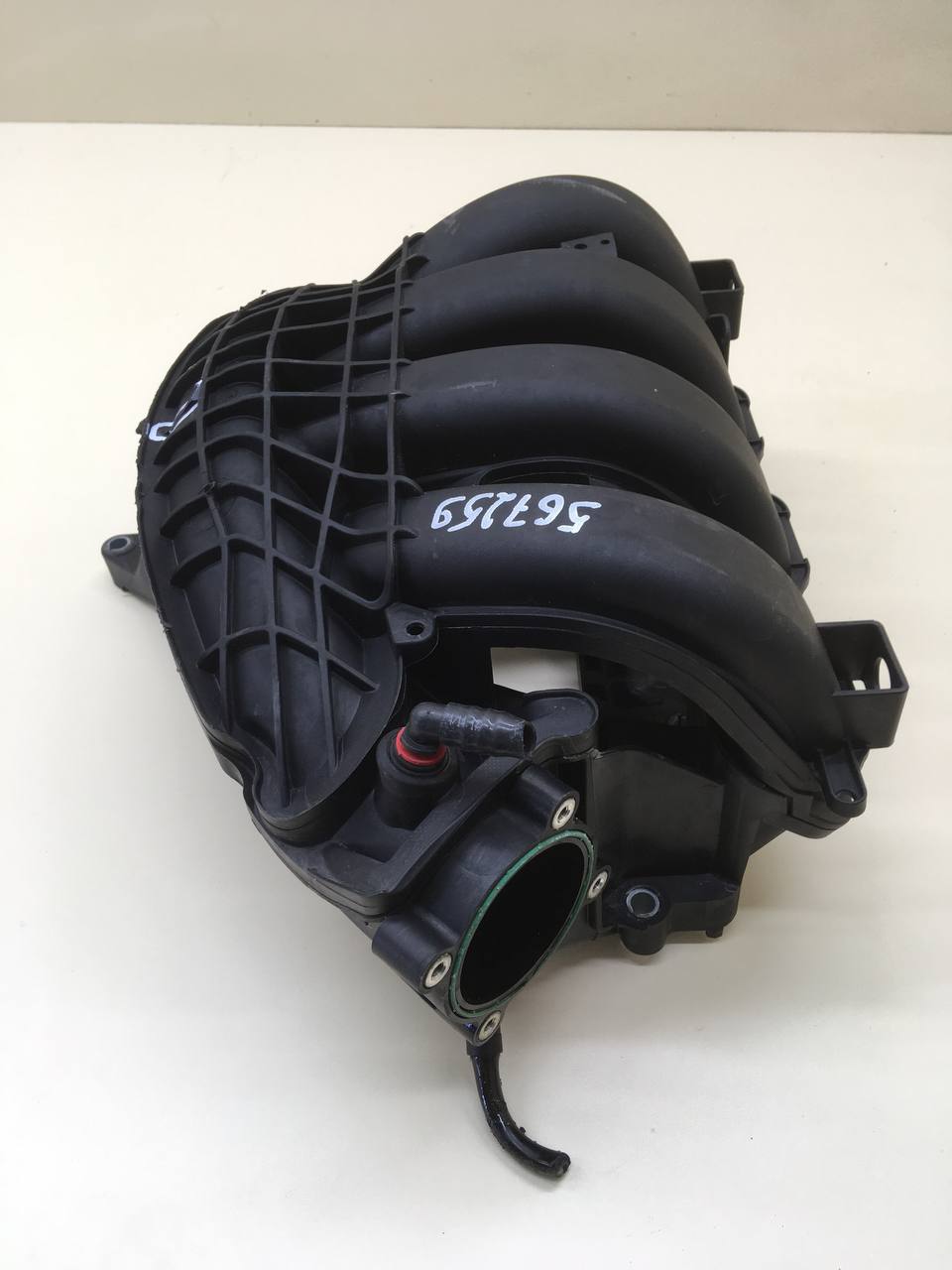 Коллектор впускной Ford Focus 3 2011> Коллектор впускной Ford Focus 3 2011>