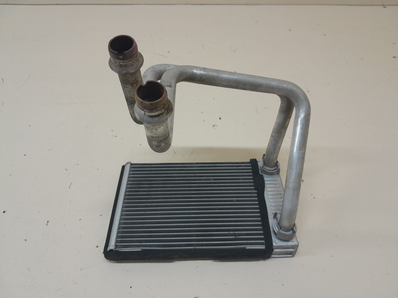 Радиатор отопителя Chevrolet Cobalt (T250) 2011-2015 Радиатор отопителя Chevrolet Cobalt (T250) 2011-2015