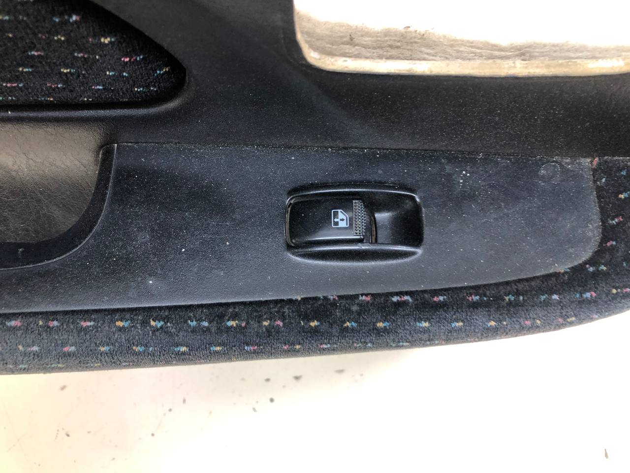 Обшивка двери задней левой Hyundai Sonata 4 (EF,Tagaz) 2001-2012