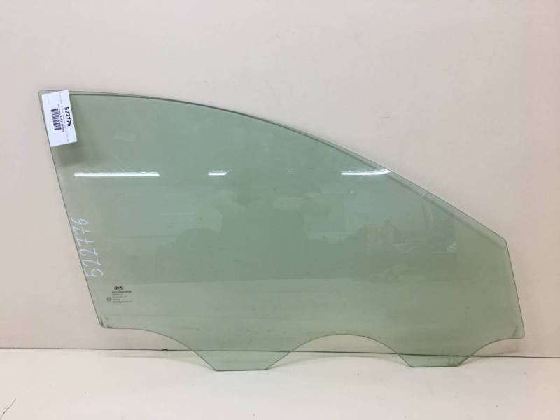 Стекло двери передней правой Kia Ceed (ED) 2007-2012