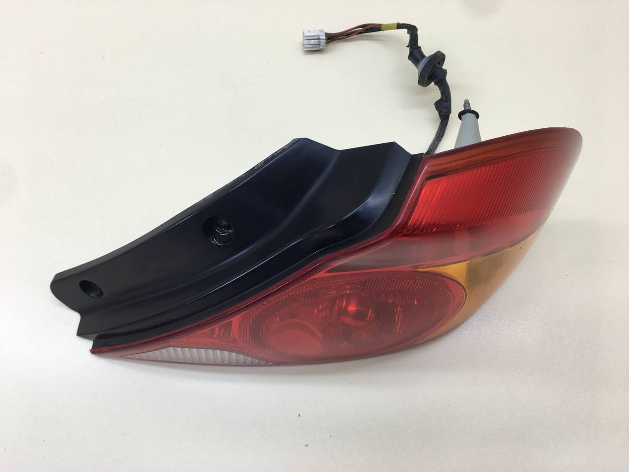 Фонарь задний правый Kia Spectra (SD) 2004-2011