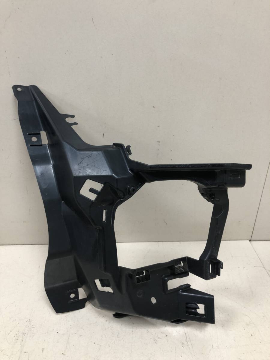 Кронштейн фары противотуманной правой BMW 1-series F20/F21 2011>
