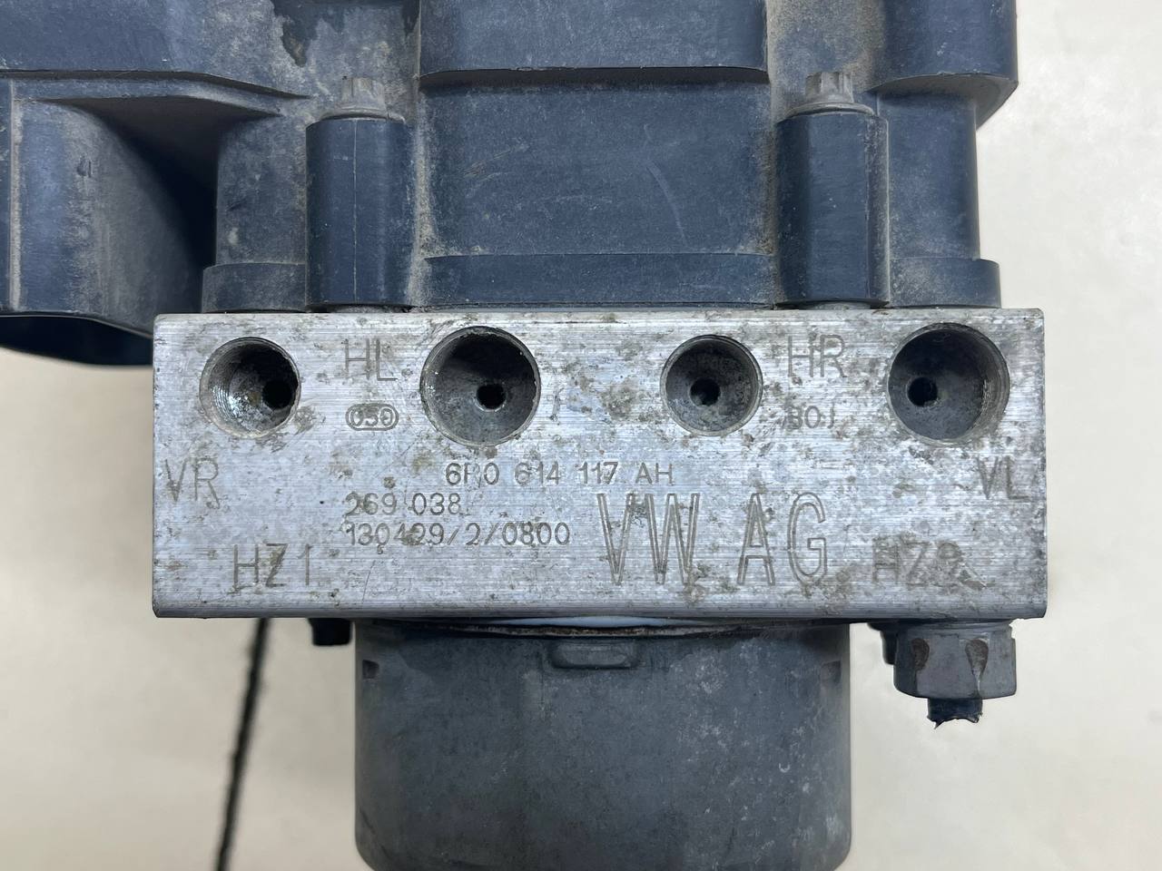 Блок ABS (насос) Volkswagen Polo (MK5) 2011-2020