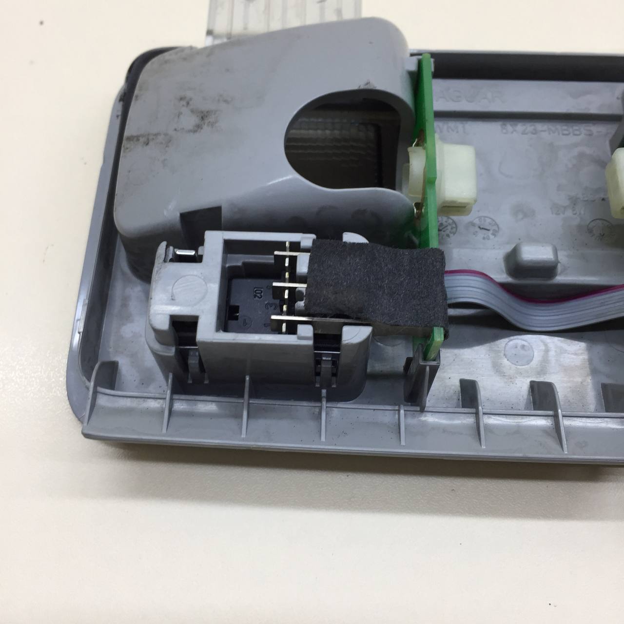 Плафон салонный Jaguar XF 2007-2015