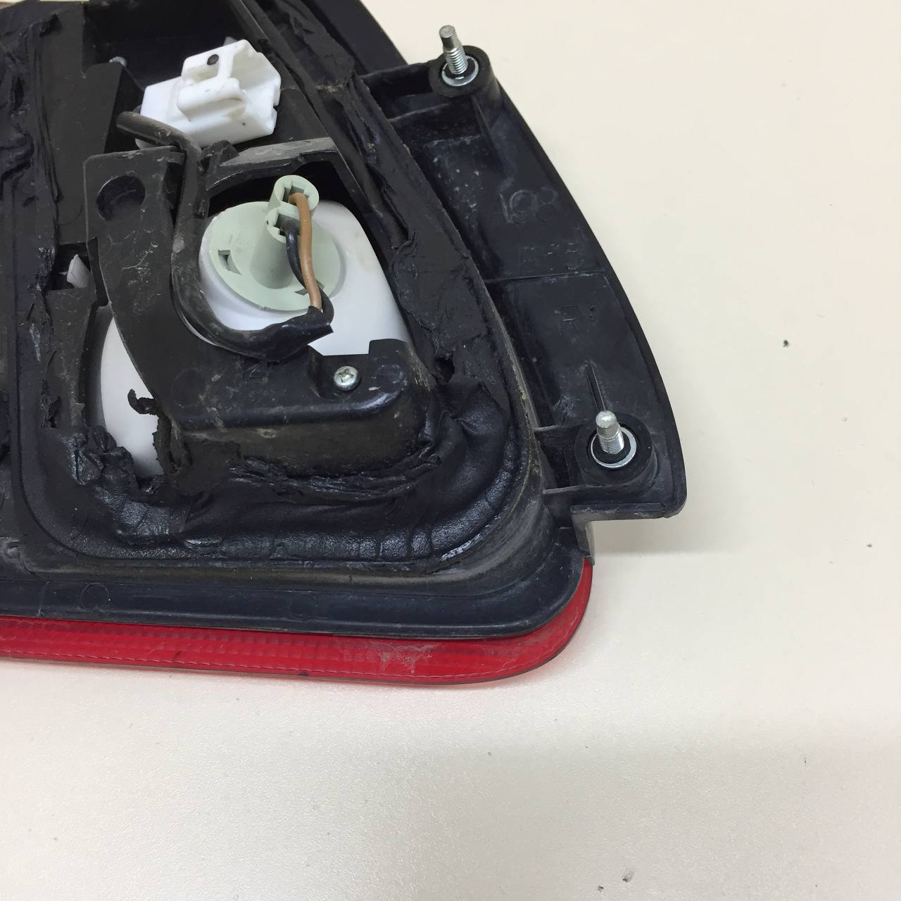 Фонарь задний внутренний правый Nissan Almera (N16) 2000-2006