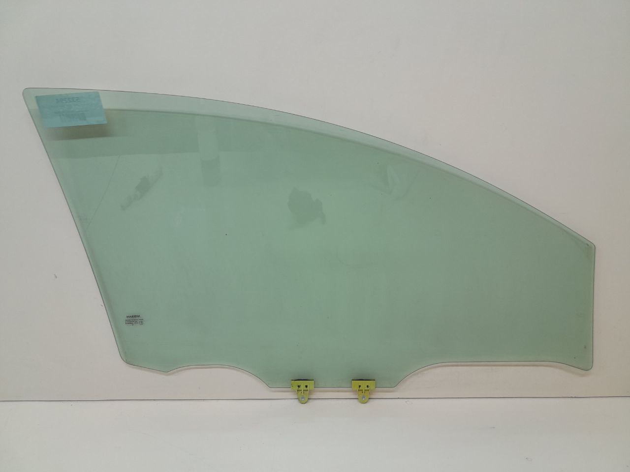 Стекло двери передней левой Nissan Note (E11) 2006-2013 Стекло двери передней левой Nissan Note (E11) 2006-2013