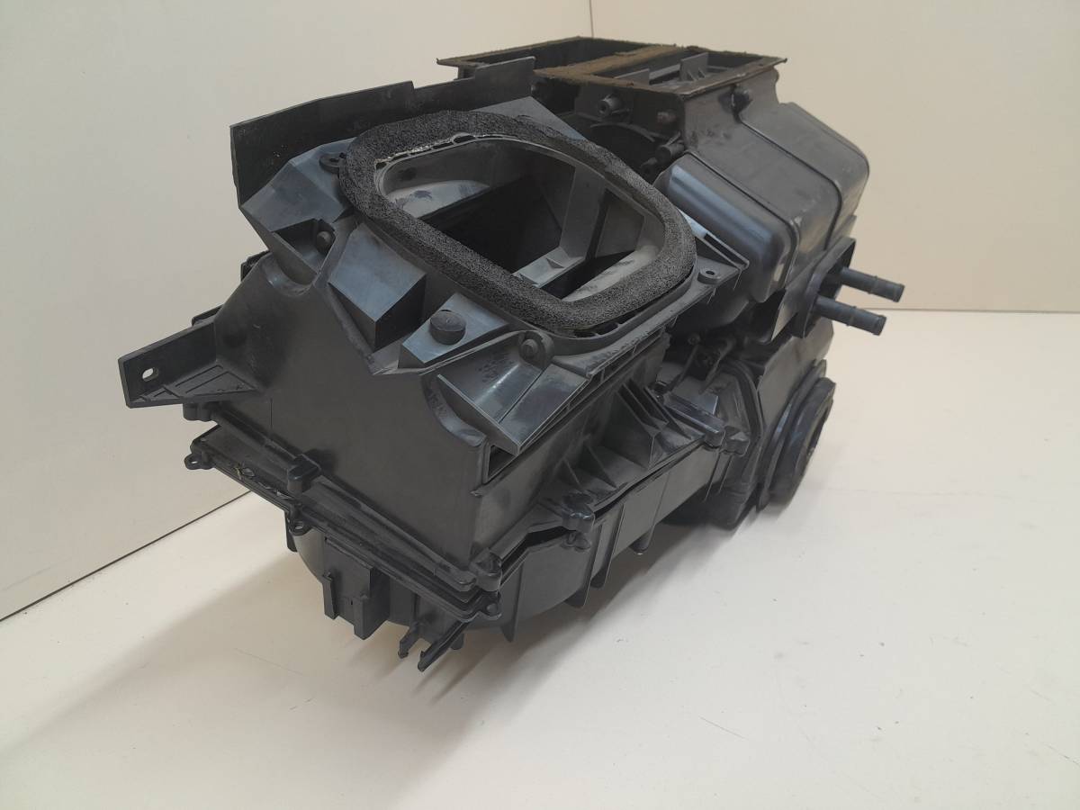 Корпус отопителя Nissan Almera (N16) 2000-2006 Корпус отопителя Nissan Almera (N16) 2000-2006