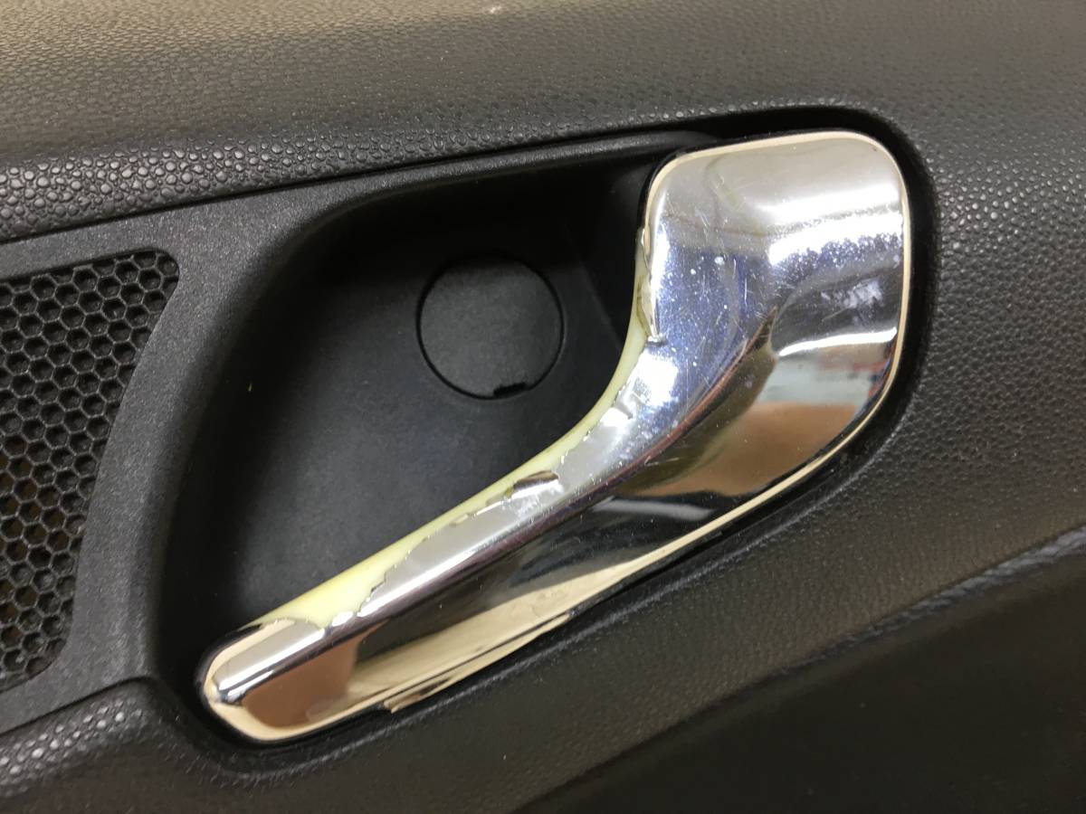 Обшивка двери передней левой Opel Corsa (D) 2006-2015