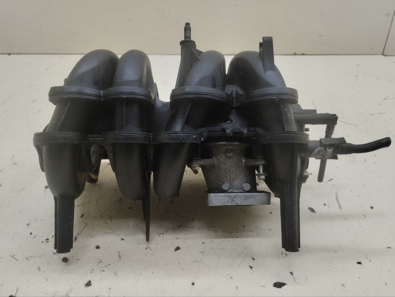 Коллектор впускной Renault Logan (2) 2014> Коллектор впускной Renault Logan (2) 2014>