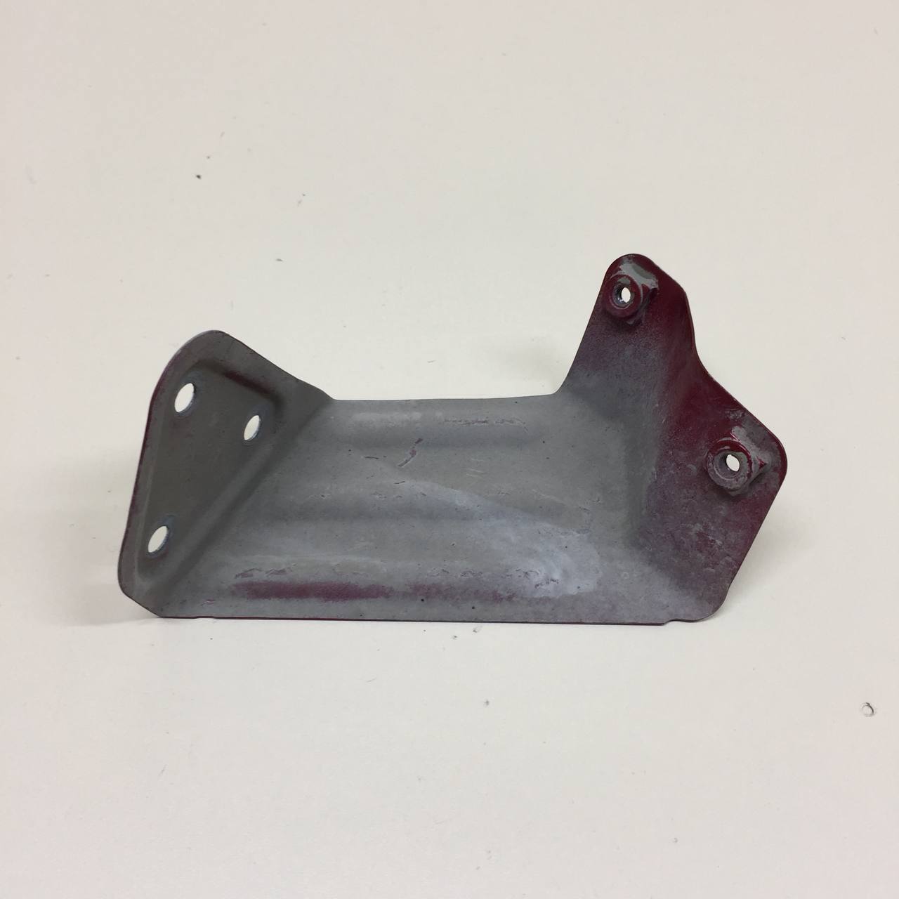 Кронштейн крепления крыла Lada Vesta 2015>