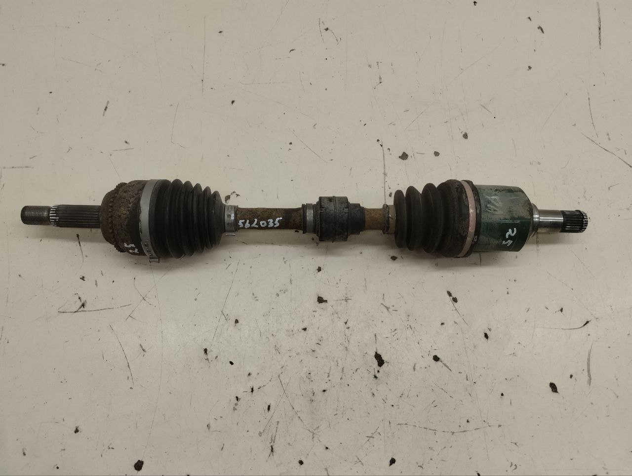 Полуось передняя левая Mitsubishi Lancer 9 (CS/Classic) 2000-2011 Полуось передняя левая Mitsubishi Lancer 9 (CS/Classic) 2000-2011