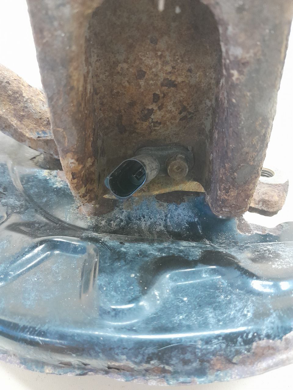 Кулак поворотный передний правый Volkswagen Polo (MK5) 2011-2020