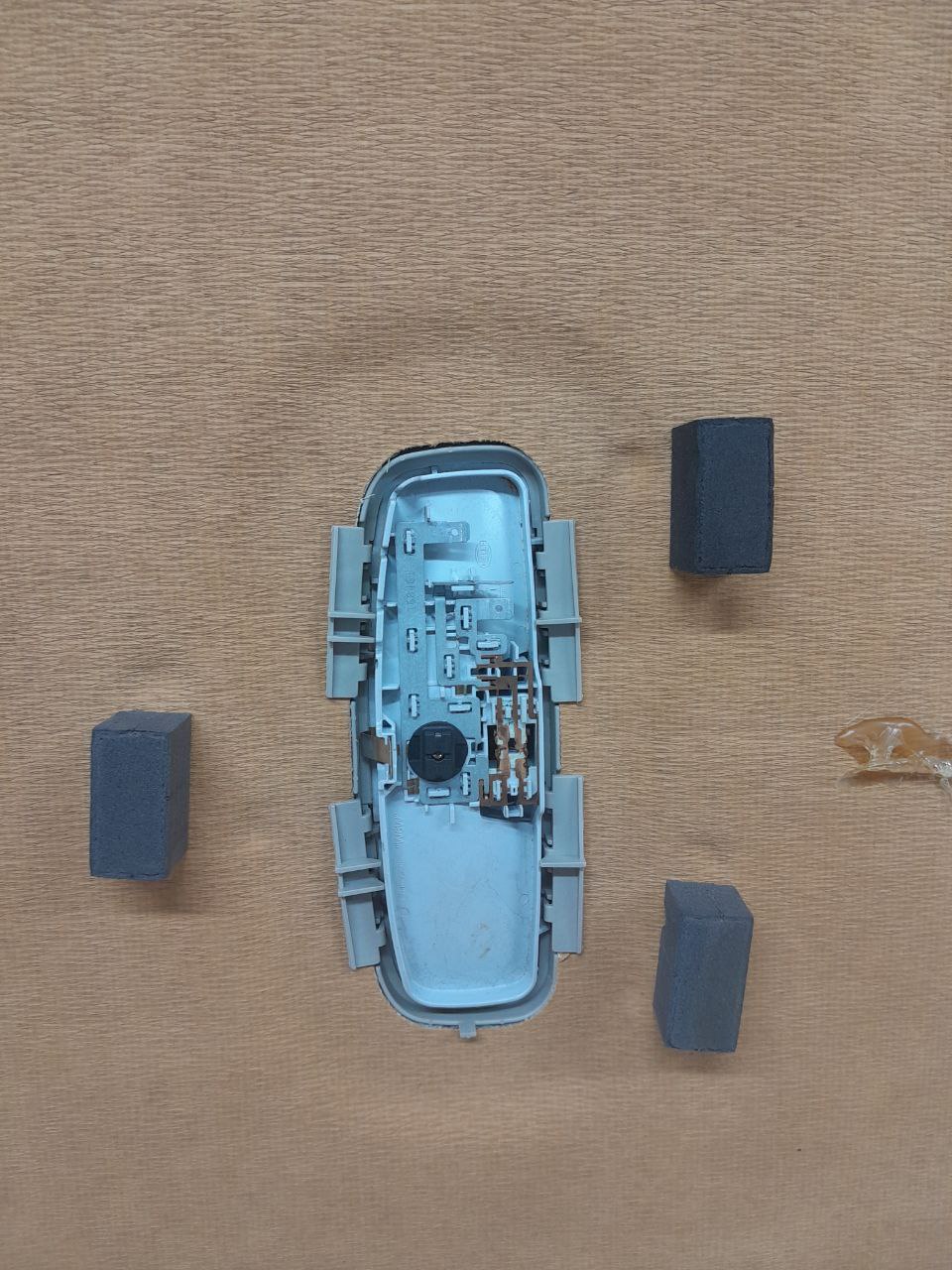 Обшивка потолка Ford Focus 2 (DB) 2008-2011