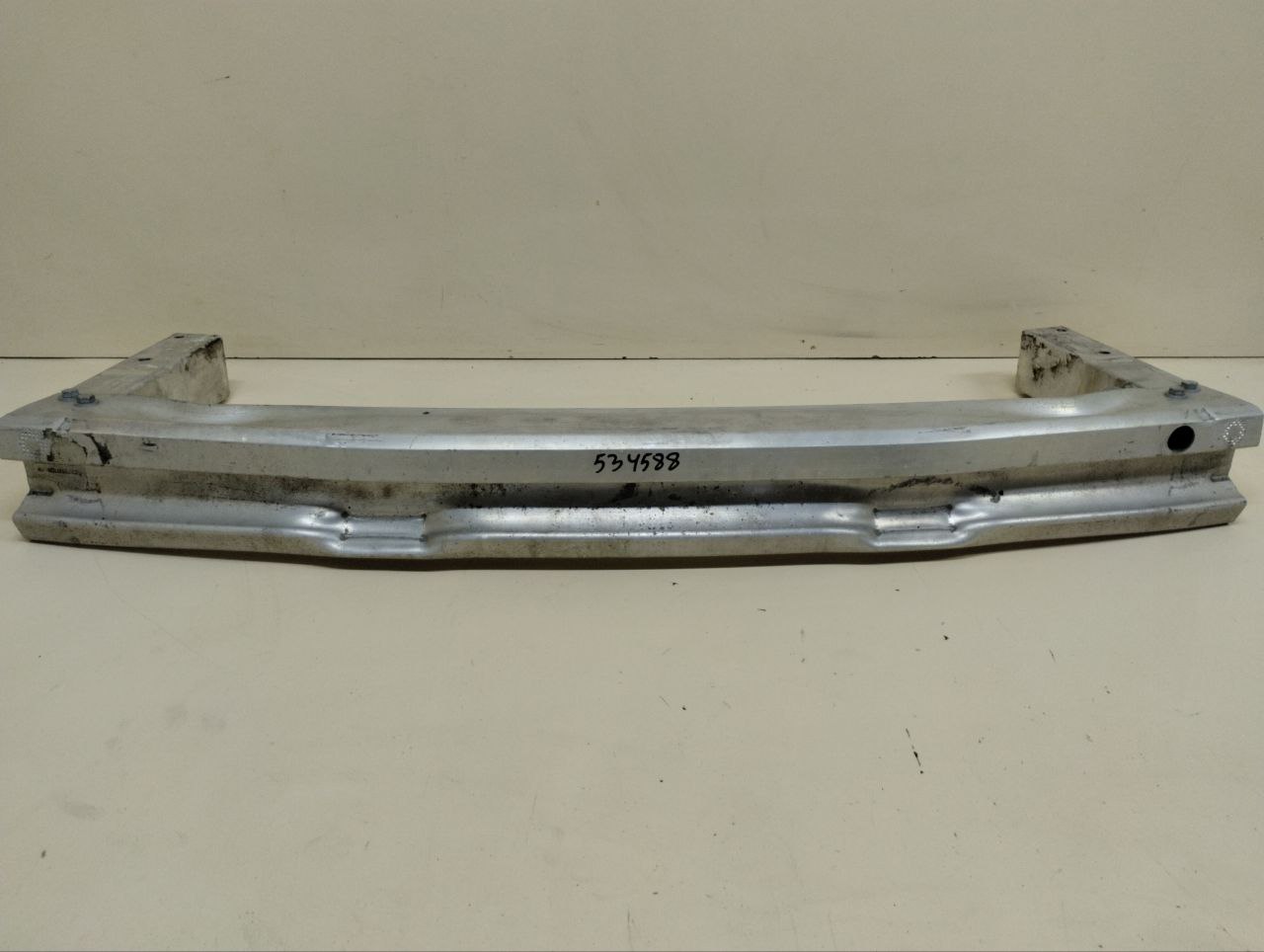 Усилитель заднего бампера Audi Q5 (8R) 2008-2017