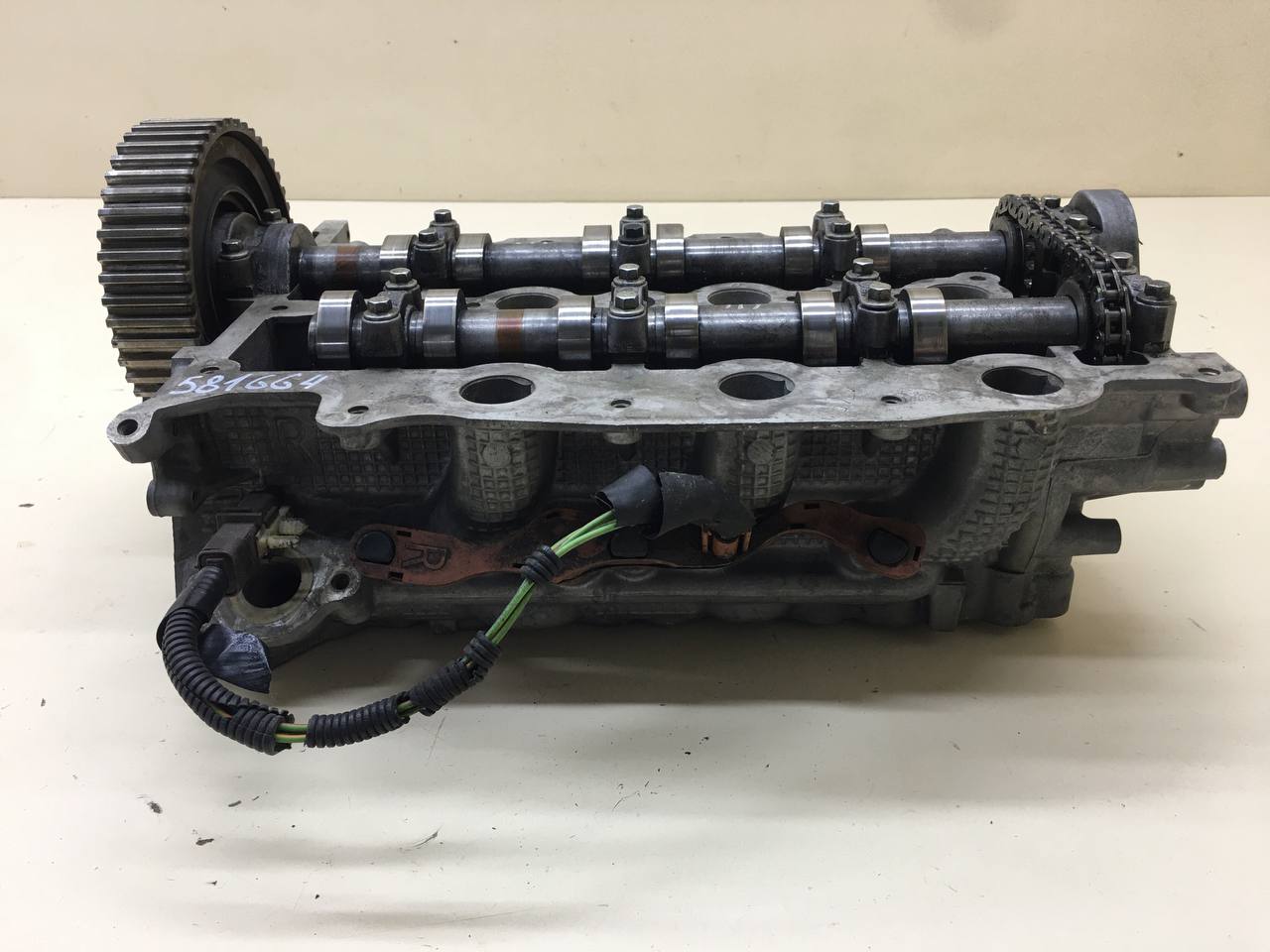 Головка блока цилиндров Land Rover Discovery 3 (L319) 2004-2009 Головка блока цилиндров Land Rover Discovery 3 (L319) 2004-2009