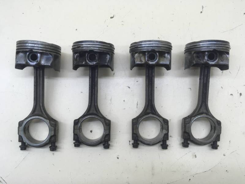 Поршень с шатуном Chevrolet Cobalt (T250) 2011-2015 Поршень с шатуном Chevrolet Cobalt (T250) 2011-2015
