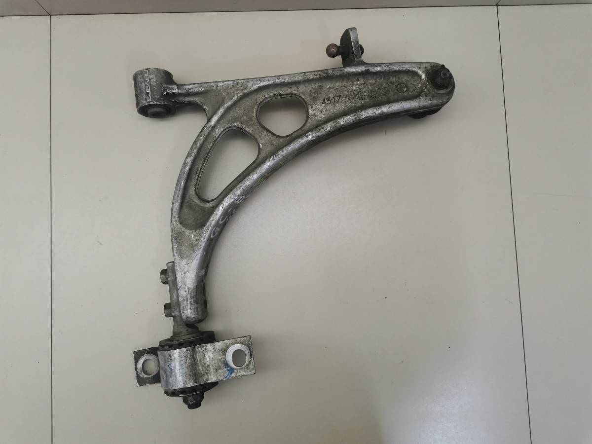 Рычаг передний левый Subaru Impreza (G10) 1996-2000
