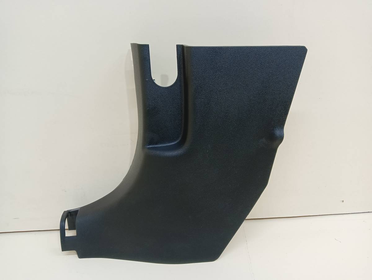 Накладка (кузов внутри) Hyundai Elantra (CN7) 2020>