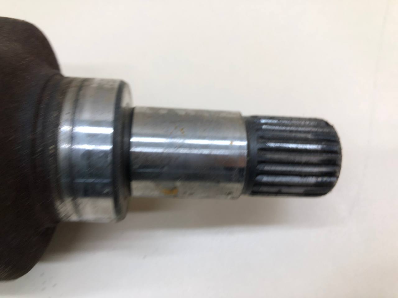 Полуось передняя левая Peugeot 207 2006-2013 Полуось передняя левая Peugeot 207 2006-2013