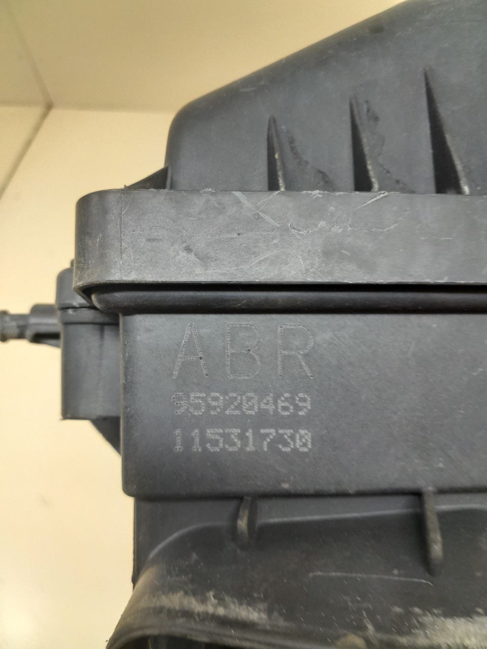 Корпус воздушного фильтра Chevrolet Cobalt (T250) 2011-2015