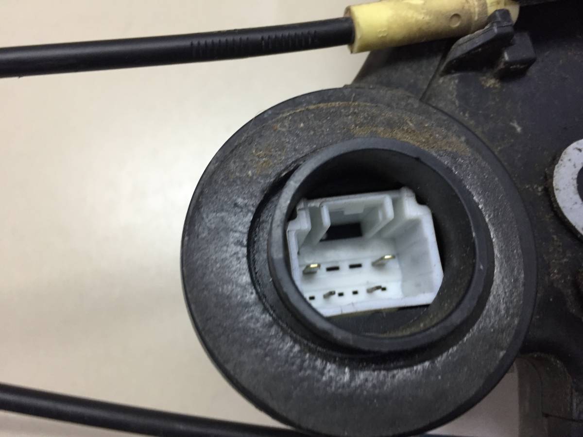 Замок двери задней правой Suzuki Grand Vitara 2005-2015