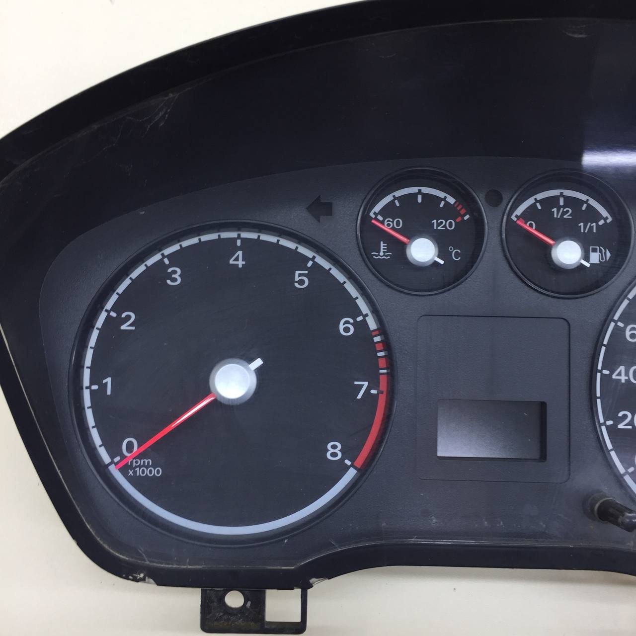 Панель приборов Ford Focus 2 (DB) 2008-2011