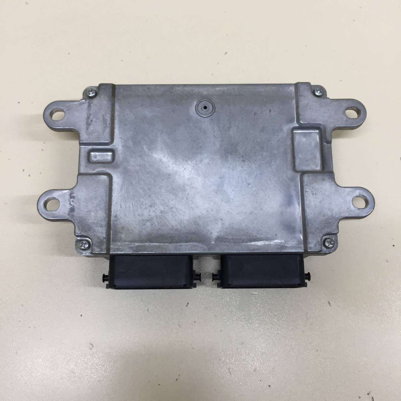 Блок управления двигателем Mazda Mazda 6 (GG) 2002-2007 Блок управления двигателем Mazda Mazda 6 (GG) 2002-2007