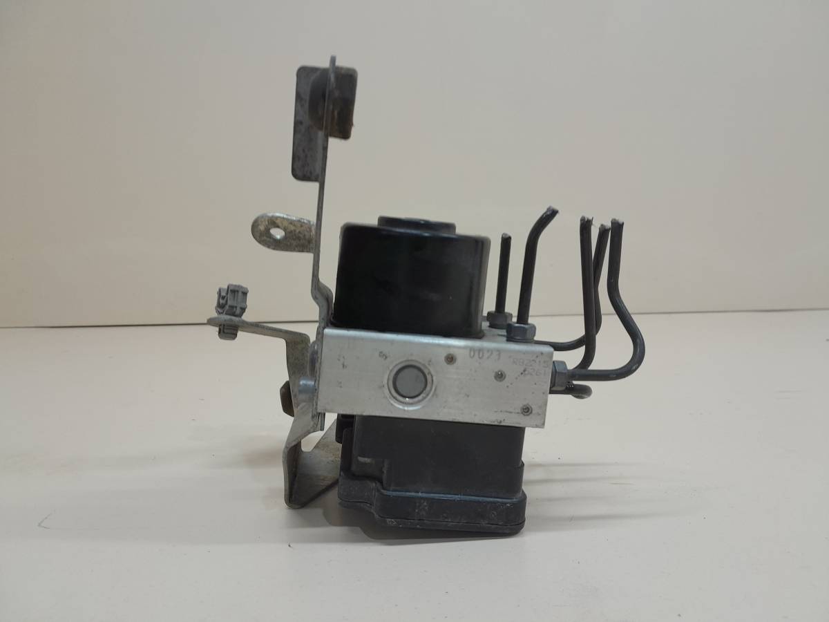 Блок ABS (насос) Renault Megane (3) 2009-2016 Блок ABS (насос) Renault Megane (3) 2009-2016