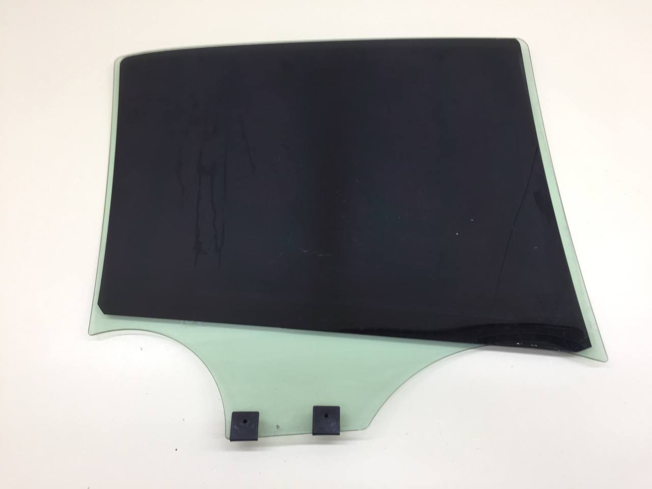 Стекло двери задней левой Renault Logan (2) 2014>