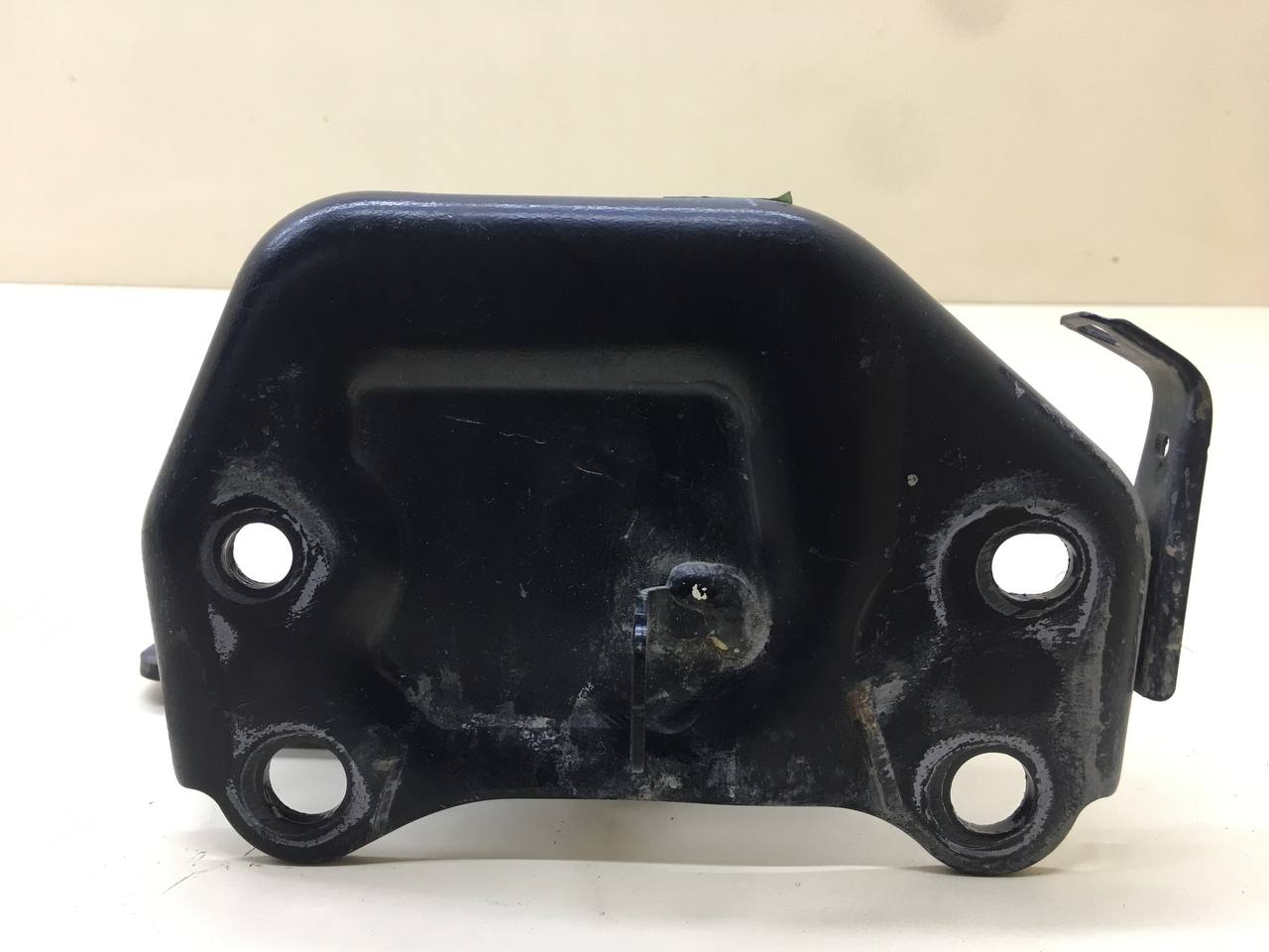 Опора КПП левая Toyota Rav 4 (XA40) 2013-2019