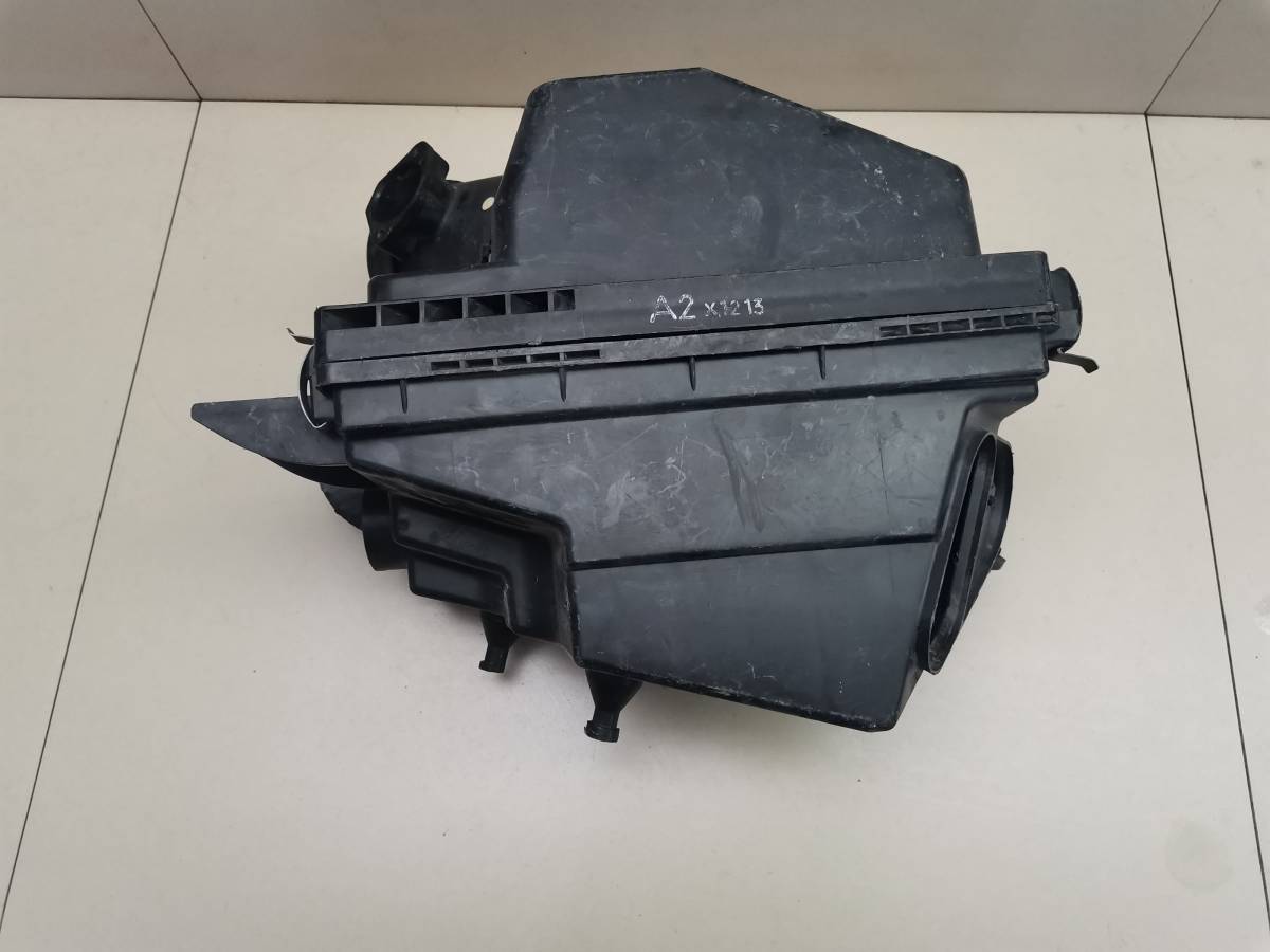 Корпус воздушного фильтра Nissan Almera (N15) 1995-2000 Корпус воздушного фильтра Nissan Almera (N15) 1995-2000