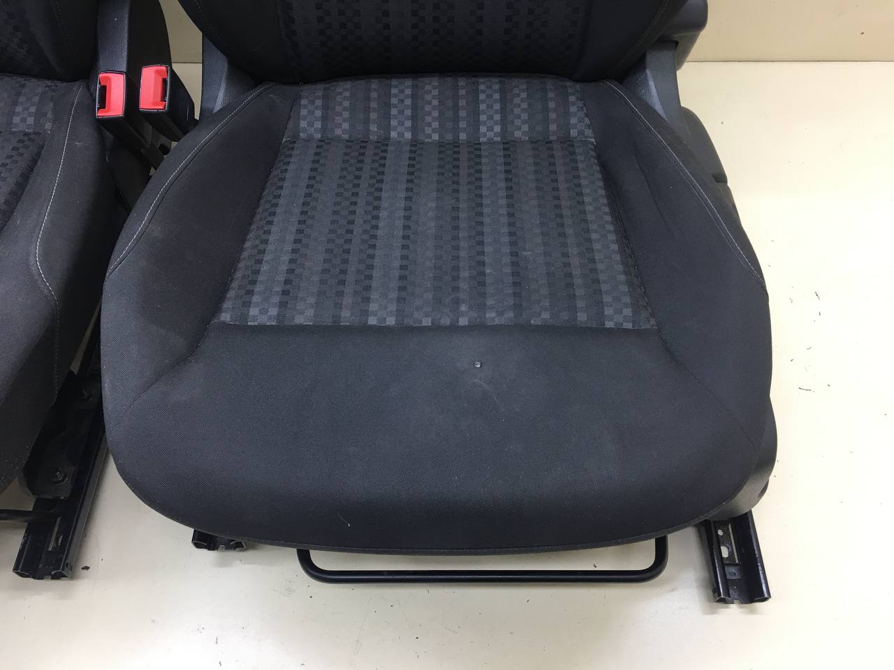Сиденье (комплект) Volkswagen Polo (MK5) 2011-2020 Сиденье (комплект) Volkswagen Polo (MK5) 2011-2020