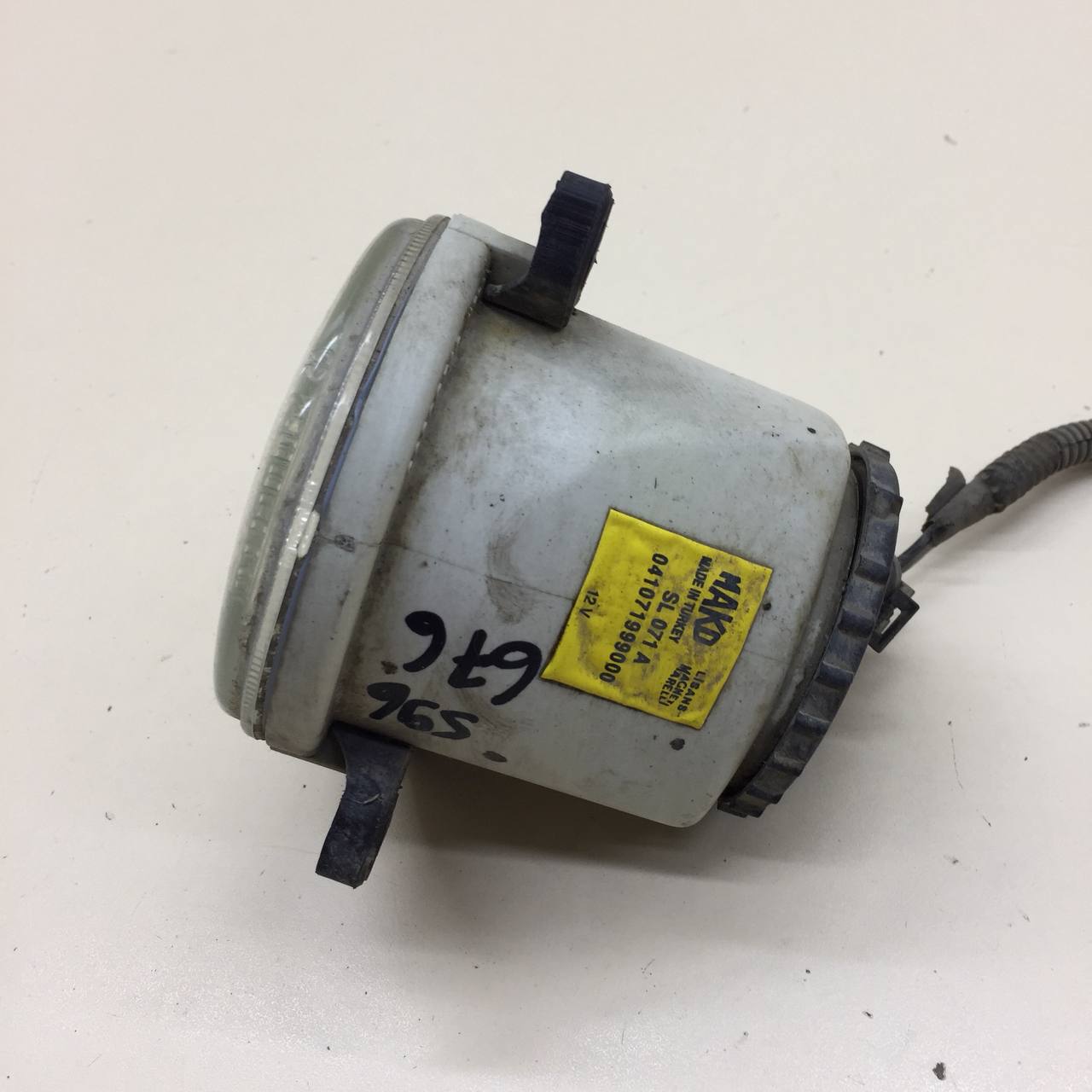 Фара противотуманная левая Fiat Albea 2002-2012