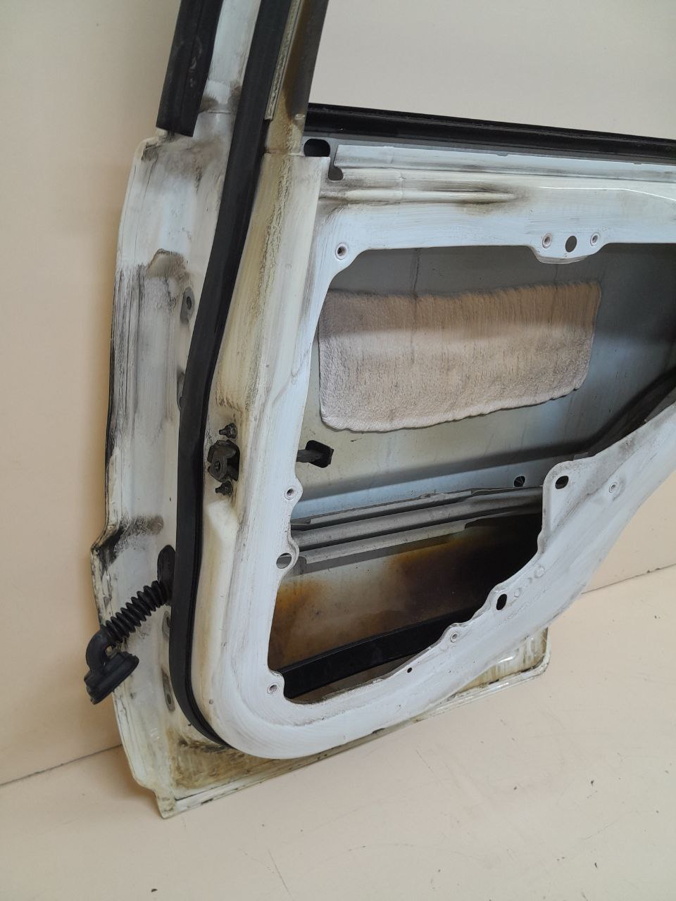 Дверь задняя правая Ford Fusion (JU) 2002-2012 Дверь задняя правая Ford Fusion (JU) 2002-2012