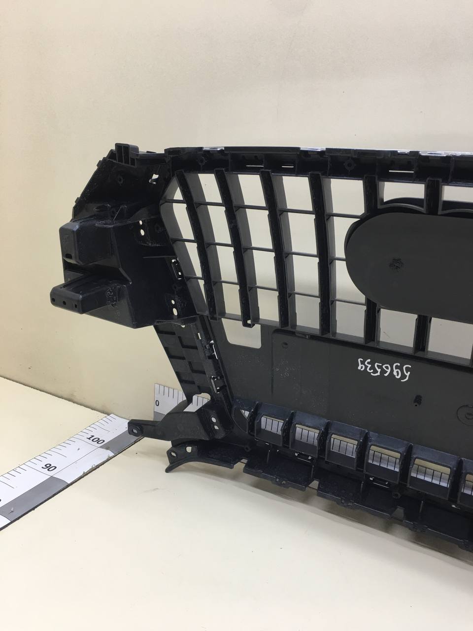 Решетка радиатора Audi Audi Q3 (8U) 2012>